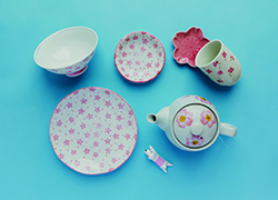 Oomomo dollar store product: Sakura ceramics