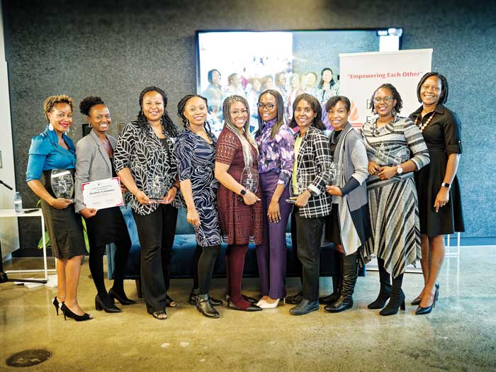 CPA Jenny Okonkwo avec l'équipe BFAN au 5e Sommet annuel des femmes en leadership
