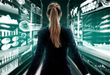 Une femme d’affaires se déplace dans un corridor d’informations numériques financières